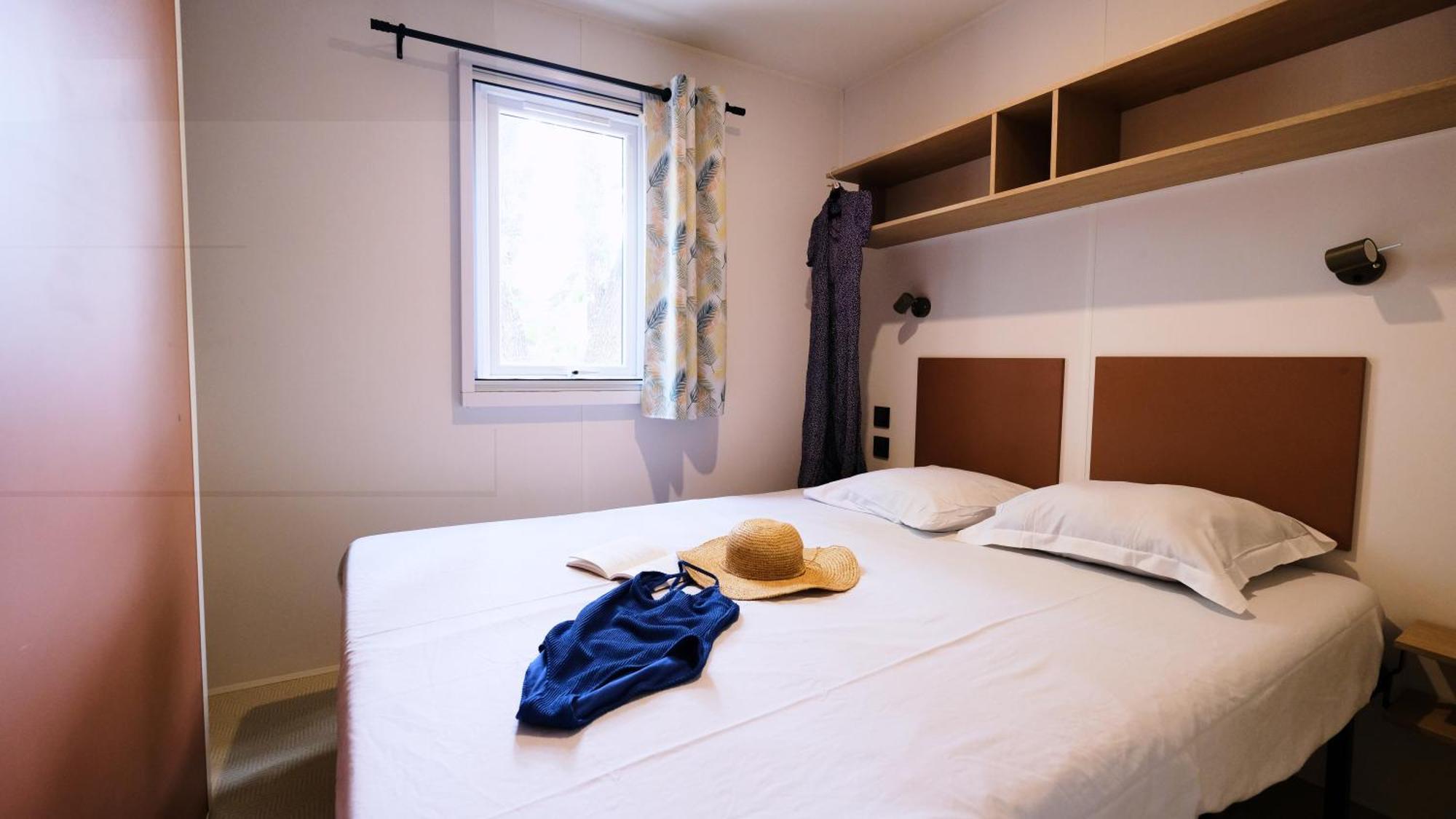 Domaine Les Chenes Blancs Hotel Saint-Saturnin-d'Apt Bagian luar foto