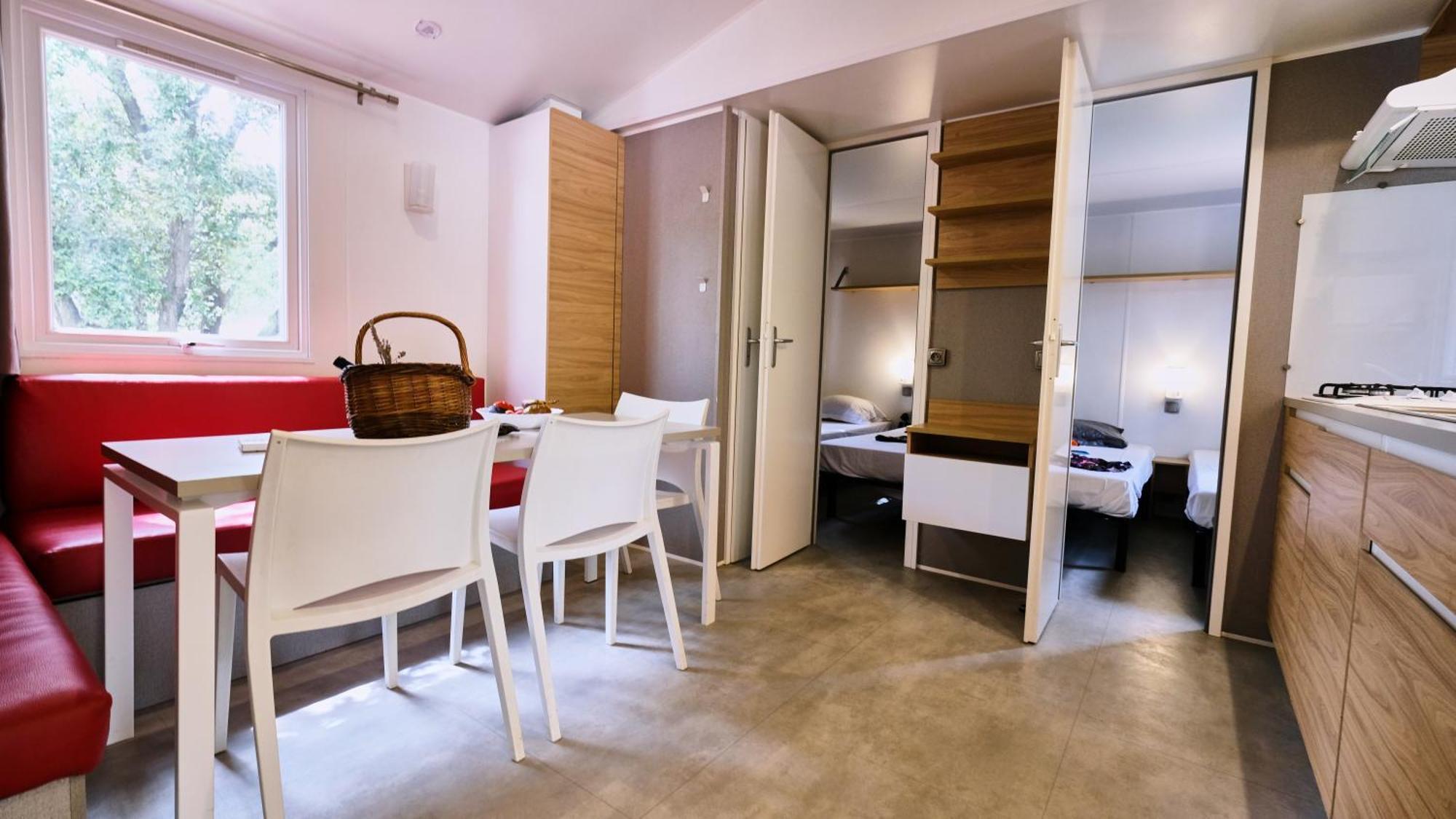 Domaine Les Chenes Blancs Hotel Saint-Saturnin-d'Apt Bagian luar foto