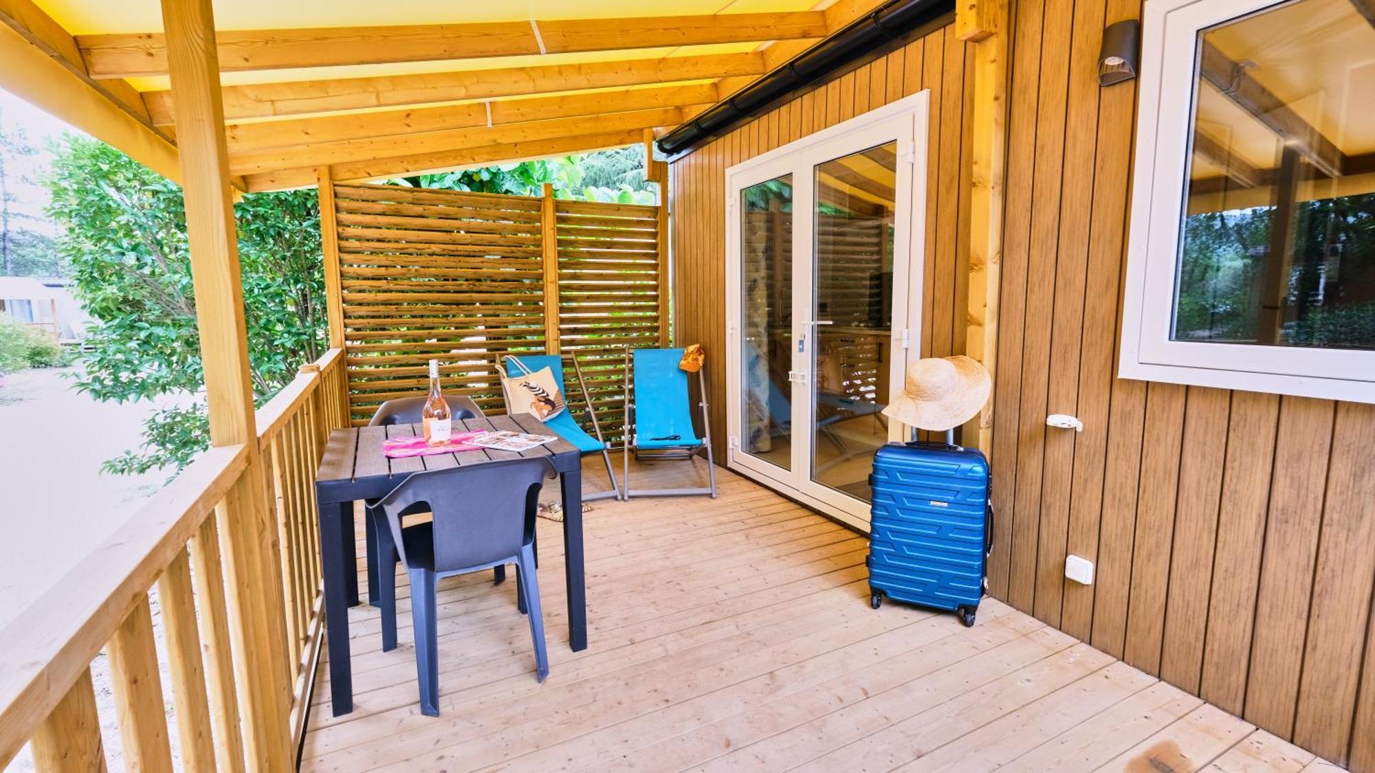 Domaine Les Chenes Blancs Hotel Saint-Saturnin-d'Apt Bagian luar foto